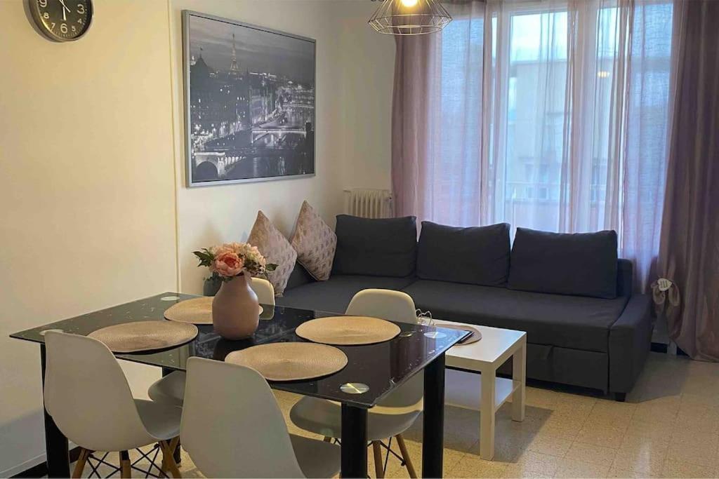 Appartement T4 A Deux Pas De La Gare St Charles Marsella Exterior foto