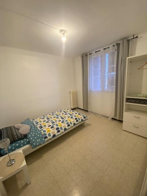 Appartement T4 A Deux Pas De La Gare St Charles Marsella Exterior foto